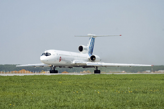 S7 Airlines передала самолет Ту-154, выполнявший полеты в авиакомпании до 2008 года, в Музей истории авиации Толмачёво S7 Airlines передала самолет Ту-154, выполнявший полеты в авиакомпании до 2008 года, в Музей истории авиации Толмачёво