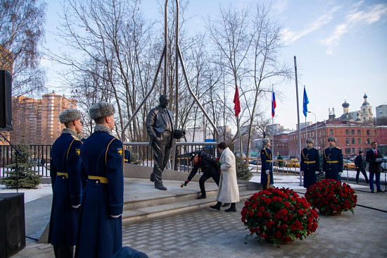 Памятник А.Н. Туполеву и новый музей открыты в год 100-летия ОКБ Туполева Памятник А.Н. Туполеву и новый музей открыты в год 100-летия ОКБ Туполева